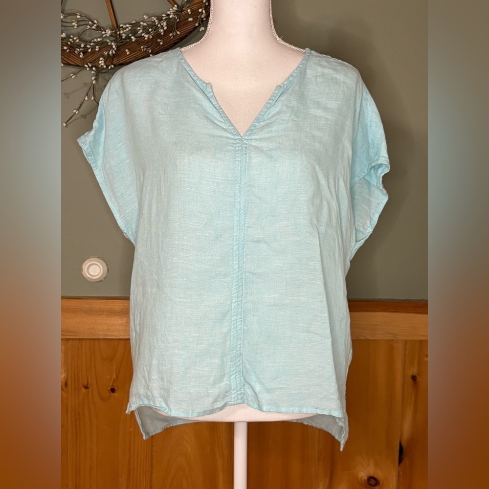 Tahari Sky Blue and White 100% Linen Women's Blouse size M